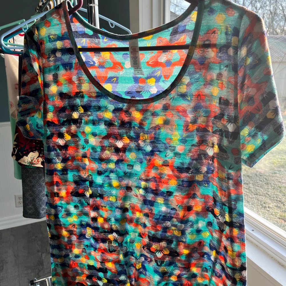 LuLaRoe Classic Tee